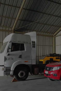 MyC Centro Logístico entregamos soluciones integrales en almacenaje, transporte y arriendo de equipos, adaptadas a las necesidades de cada cliente.